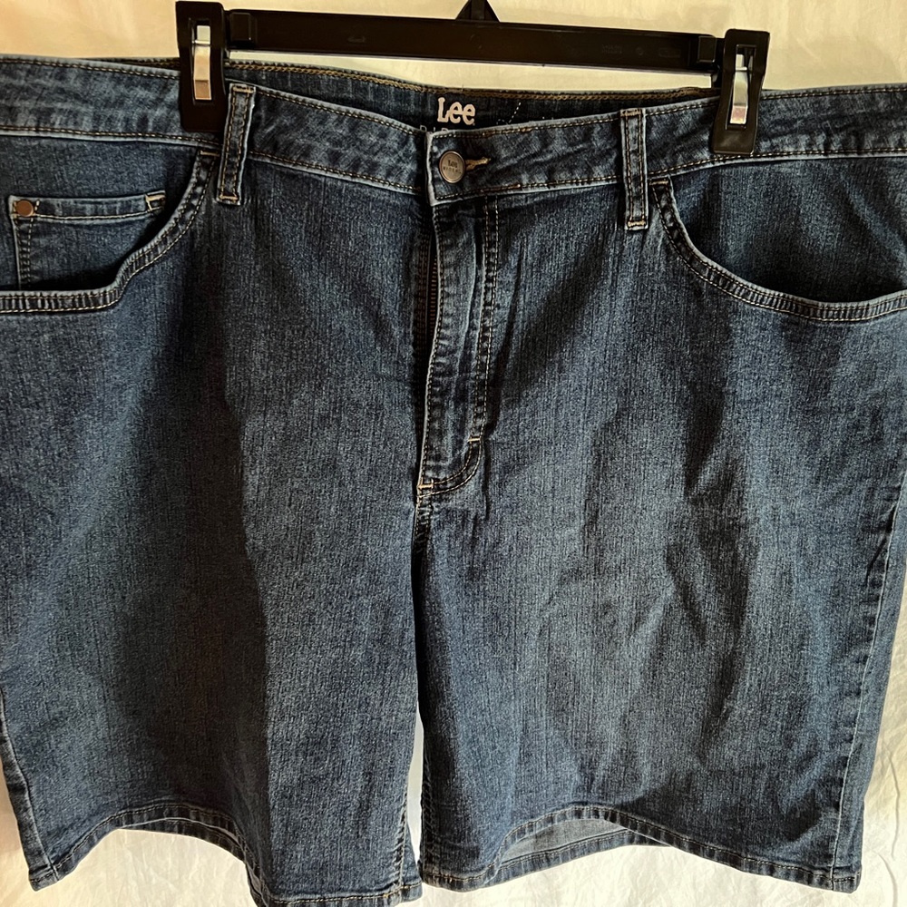 Lee Midrise Shorts
